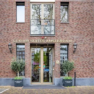 Hotell Luxury *****